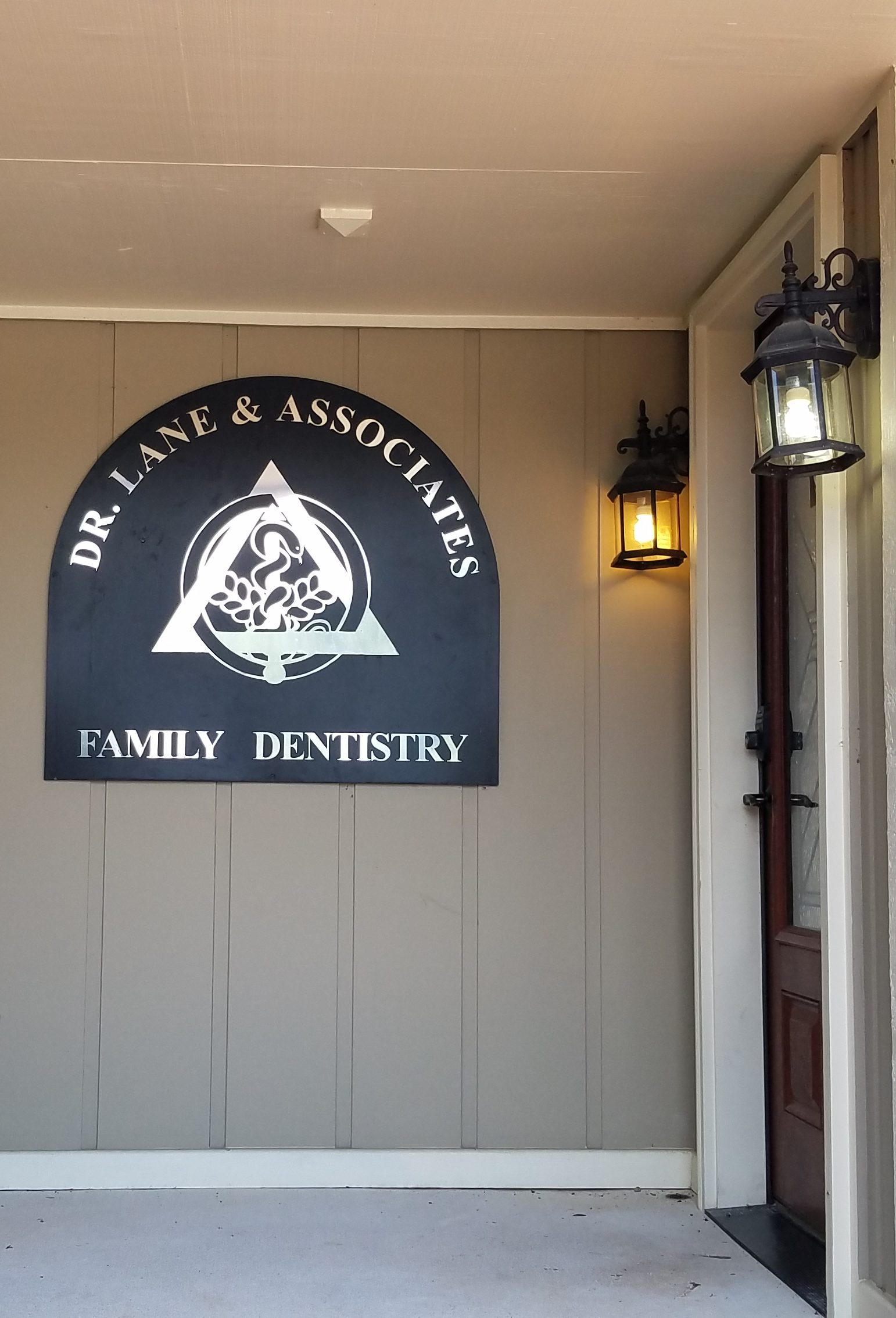 Durham NC Dentist Lane & Associates Miami Blvd RDU Dental Office