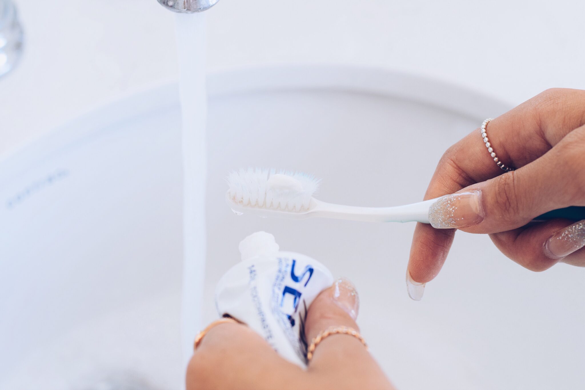 Does Toothpaste Kill Bacteria and Germs? Lane & Associates